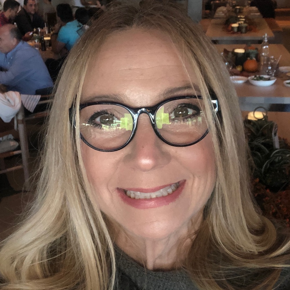 Meet your Posher, Lori